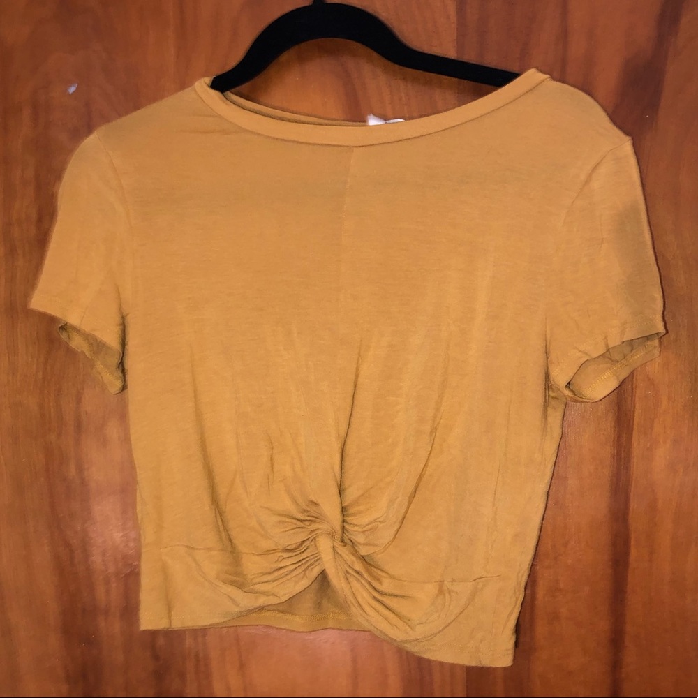 mustard yellow short sleeve crop top